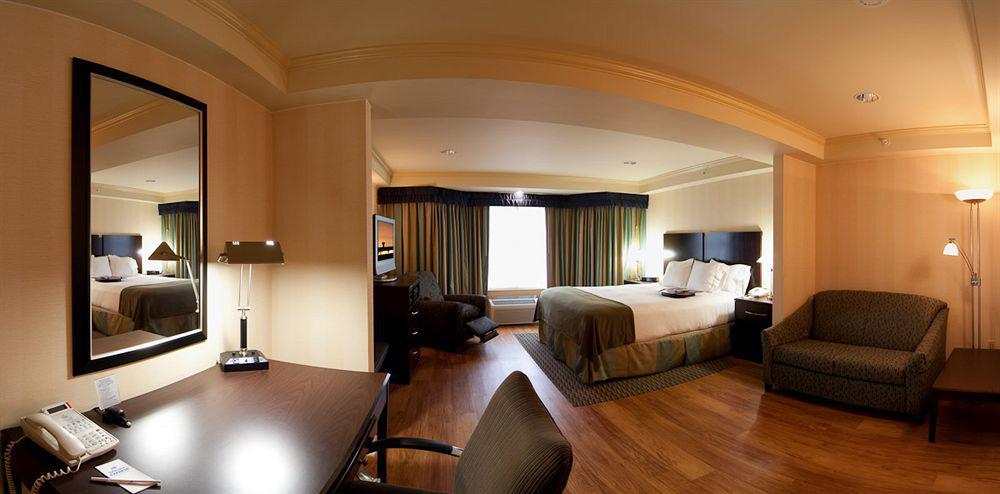 Hotel Strata
