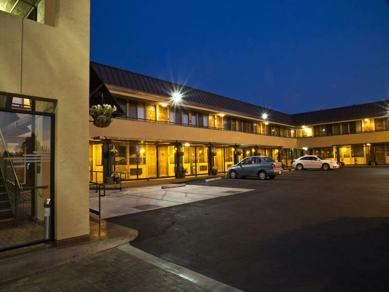 Strata Hotel